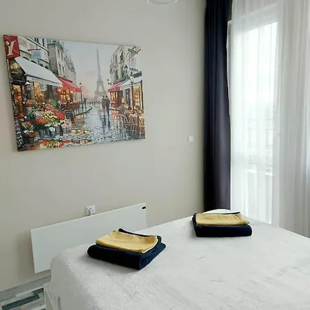 Apartment Апартамент 9 *